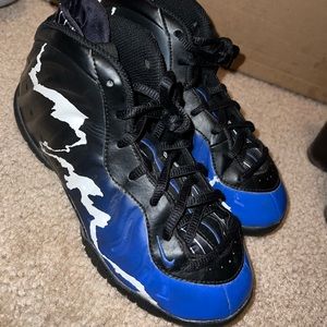Blue & Black Foams Size 2